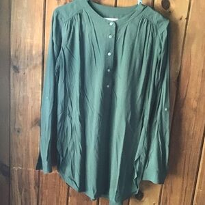 LOFT Olive Green Women's Button-Down Shirt size S Roll Tab Sleeves